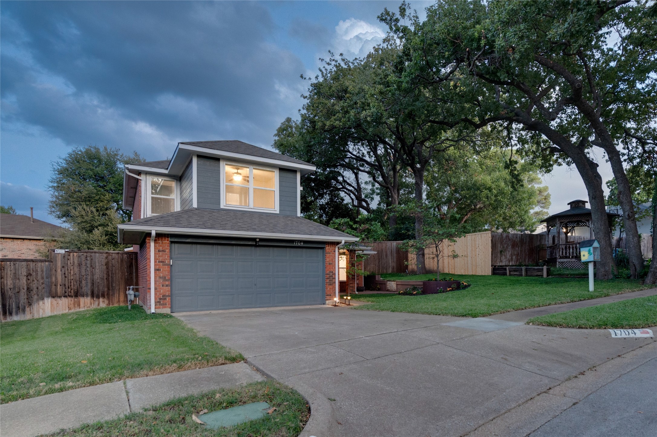 1704 Overlook Drive — photo