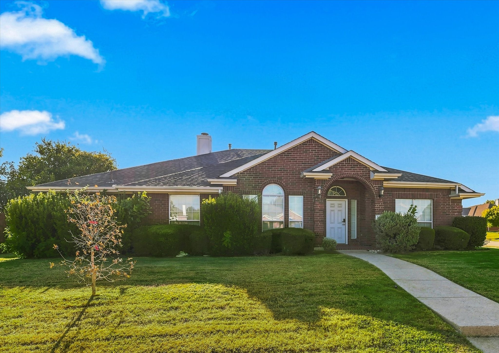 335 Linhurst Drive — photo