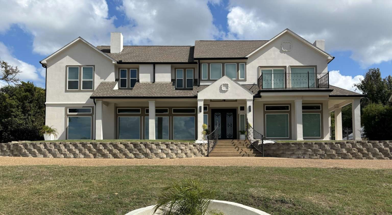 2309 Lafayette Drive — photo