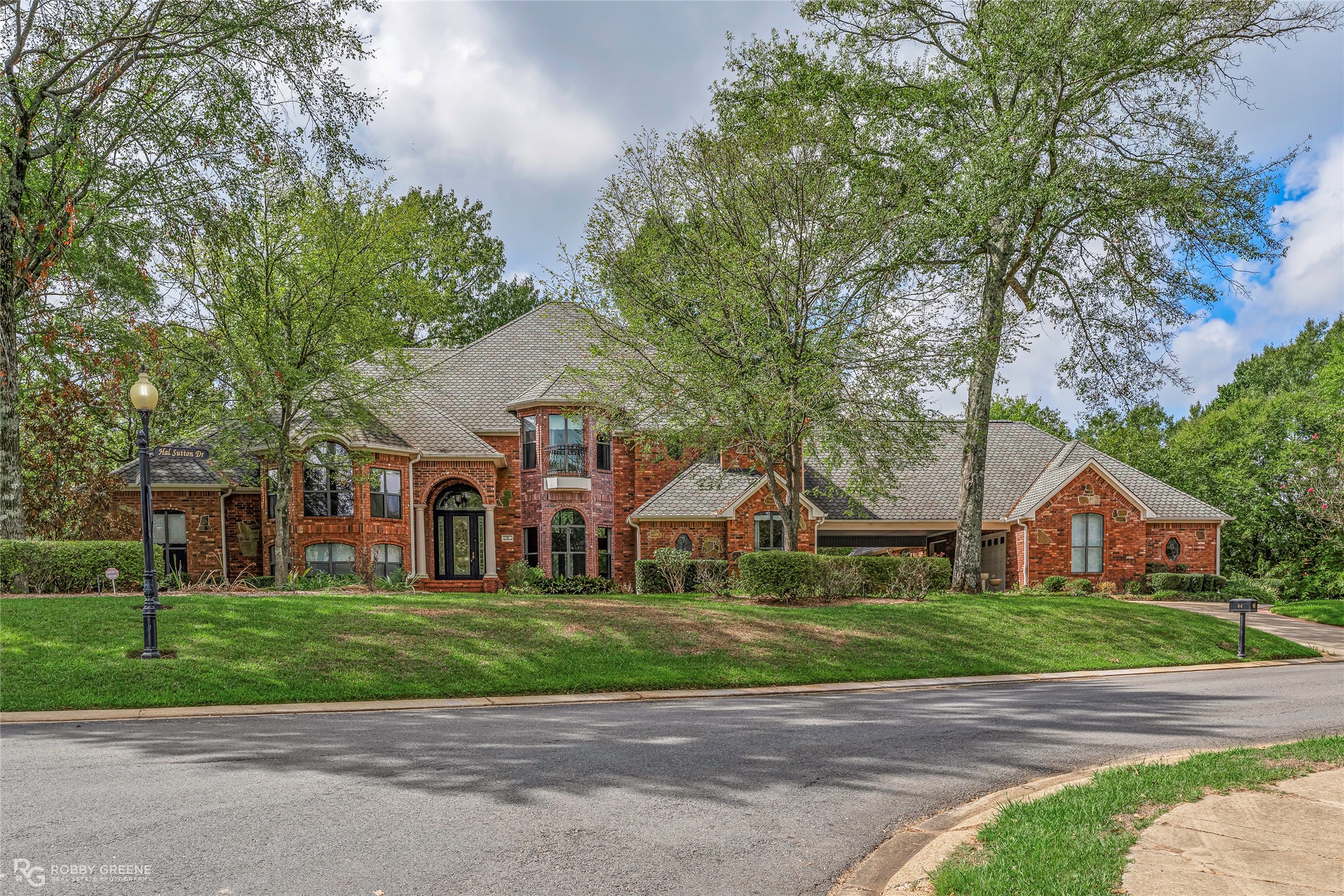 36 Golf Club Drive — photo