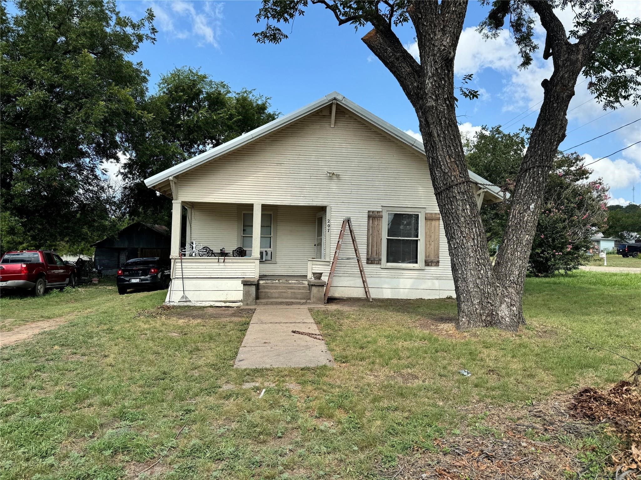 207 N 5th Street — photo