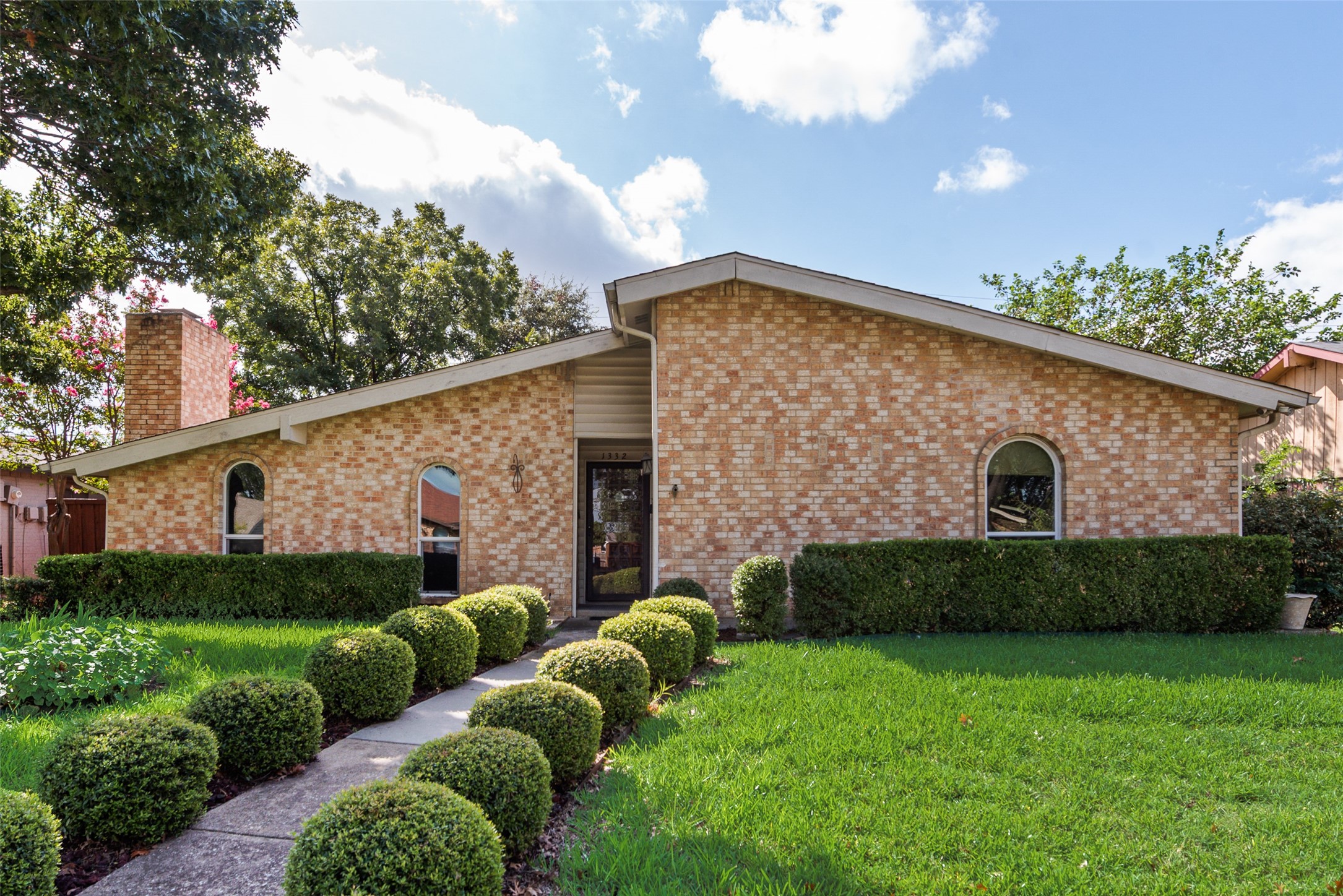 1332 Applegate Drive — photo