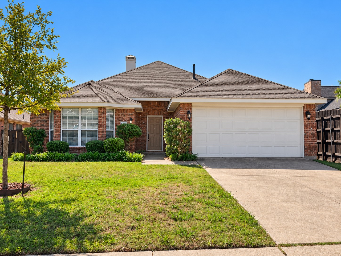 6006 Holly Crest Lane — photo