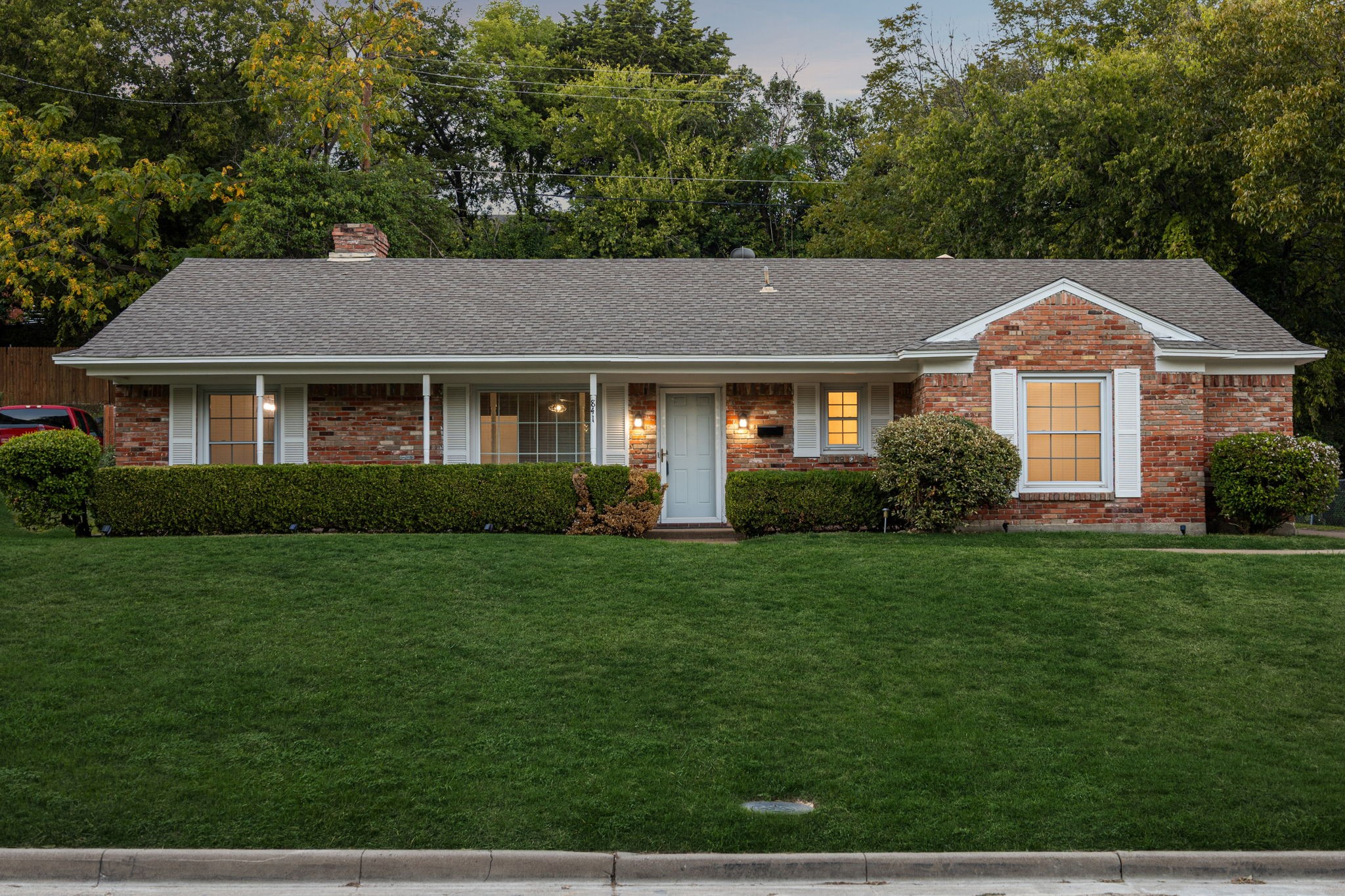 841 Brookwood Drive — photo