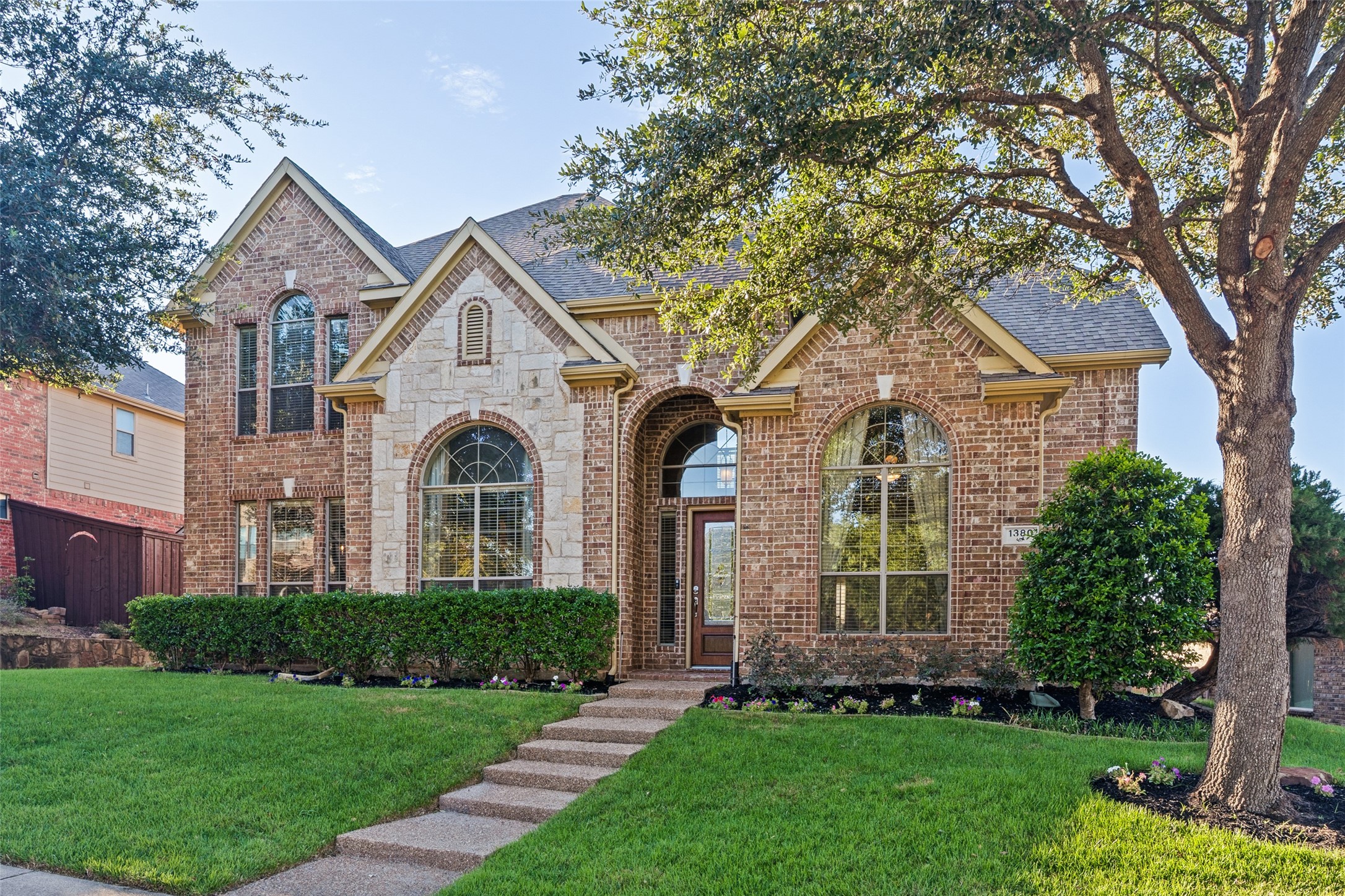 1380 Riverside Oaks Drive — photo