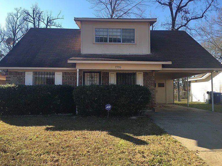 7906 Woodfield Drive — photo