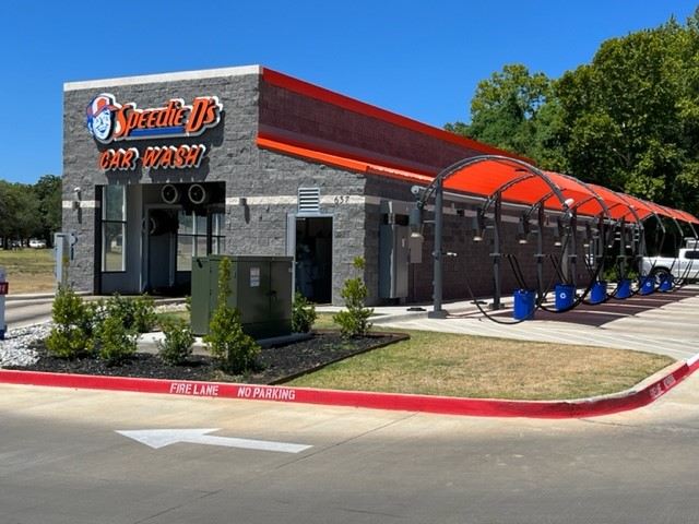 657 US Highway 271 N — photo