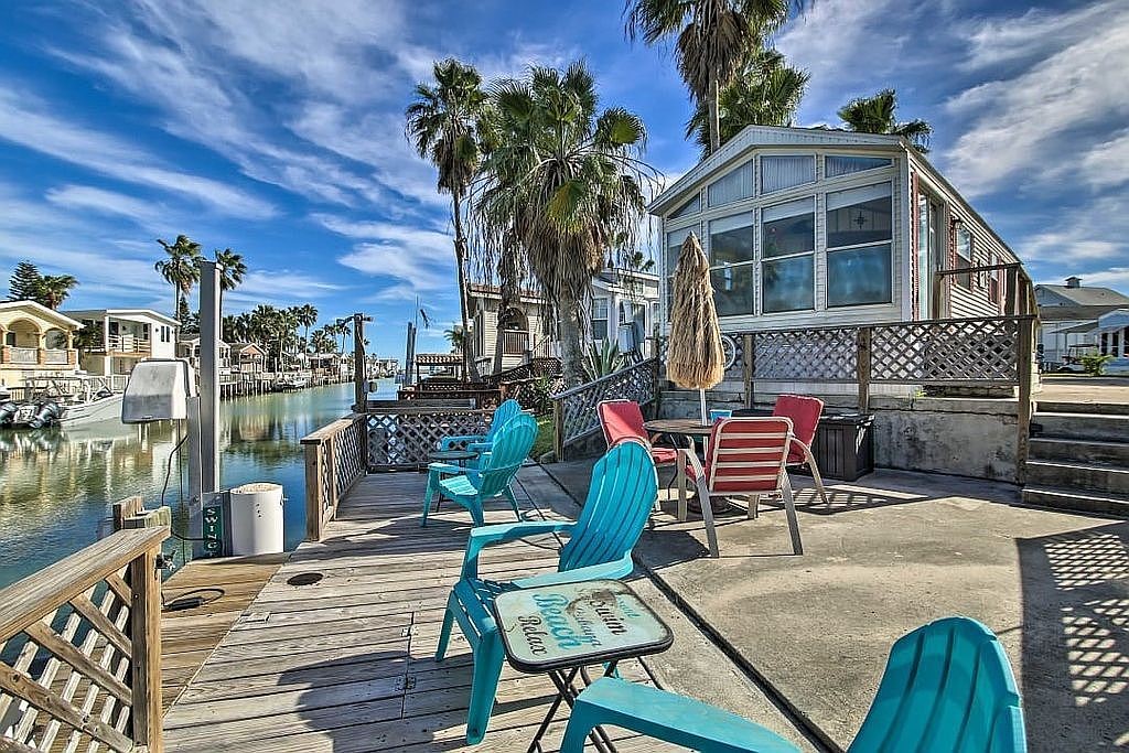 762 E Oyster Drive — photo