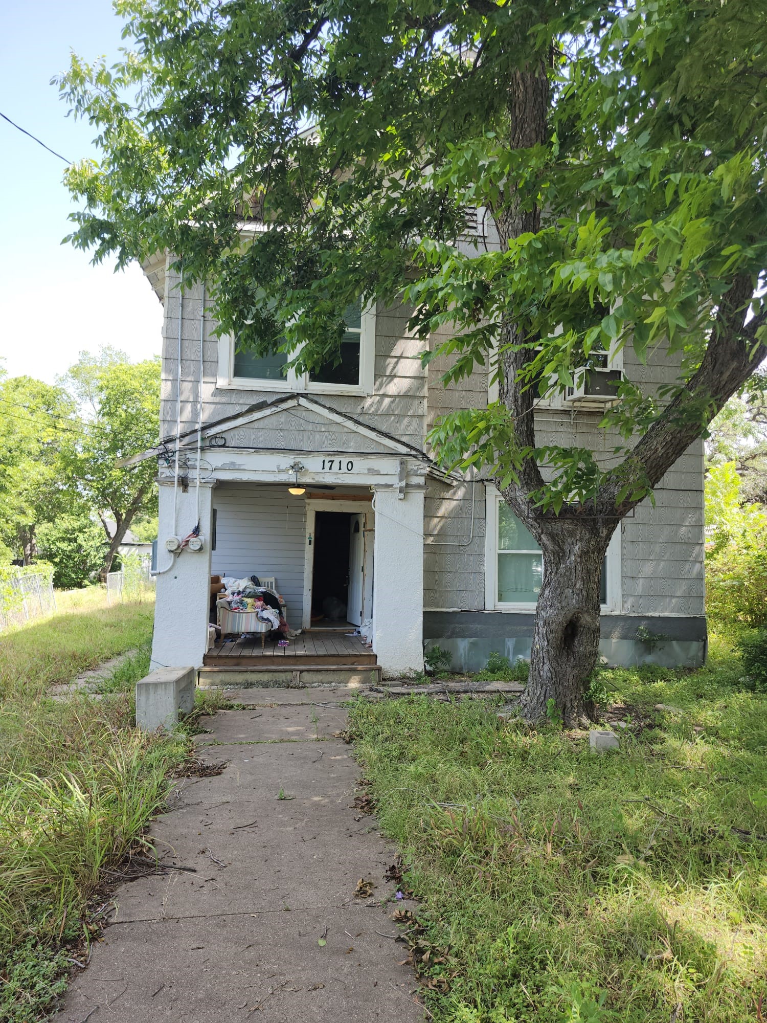 1710 West Avenue — photo