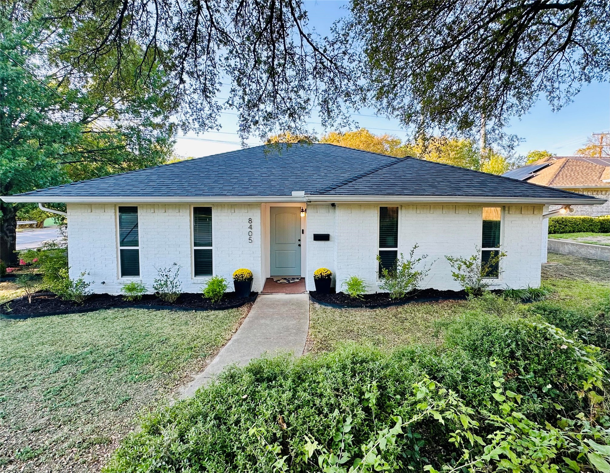 8405 Creekwood Drive — photo
