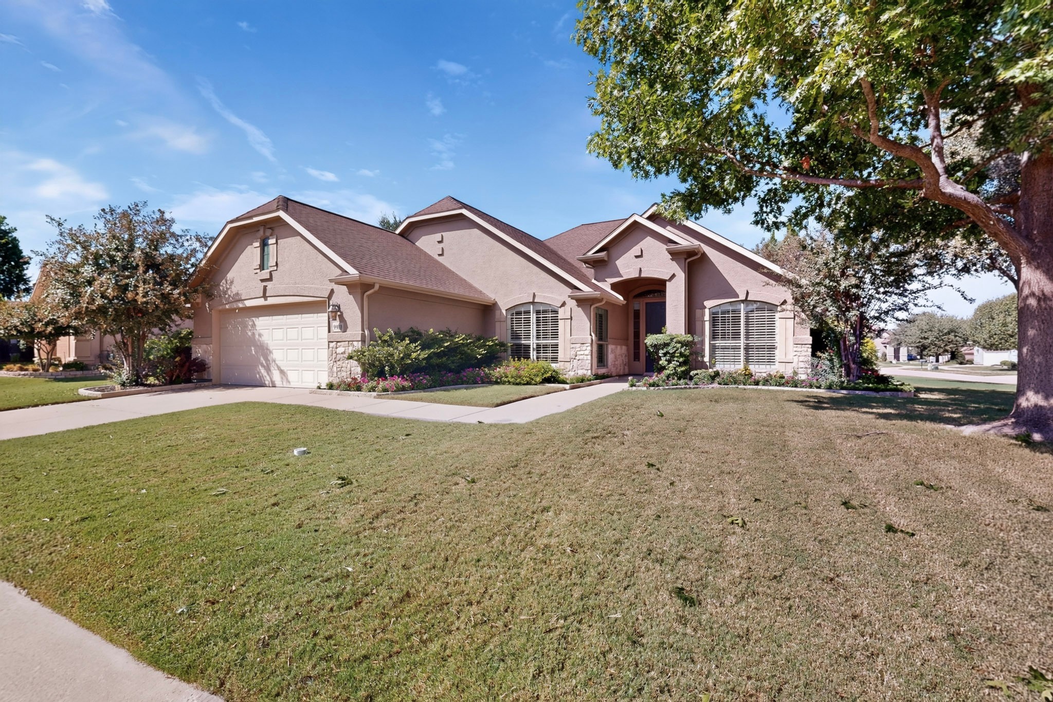 9900 Hanford Drive — photo