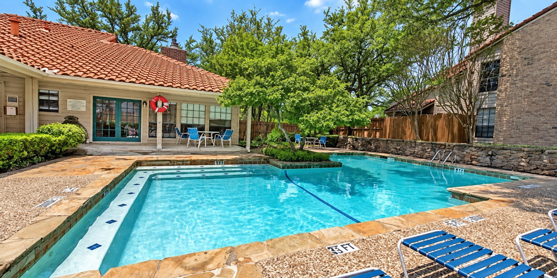 895 Dublin Drive Unit 4 — photo