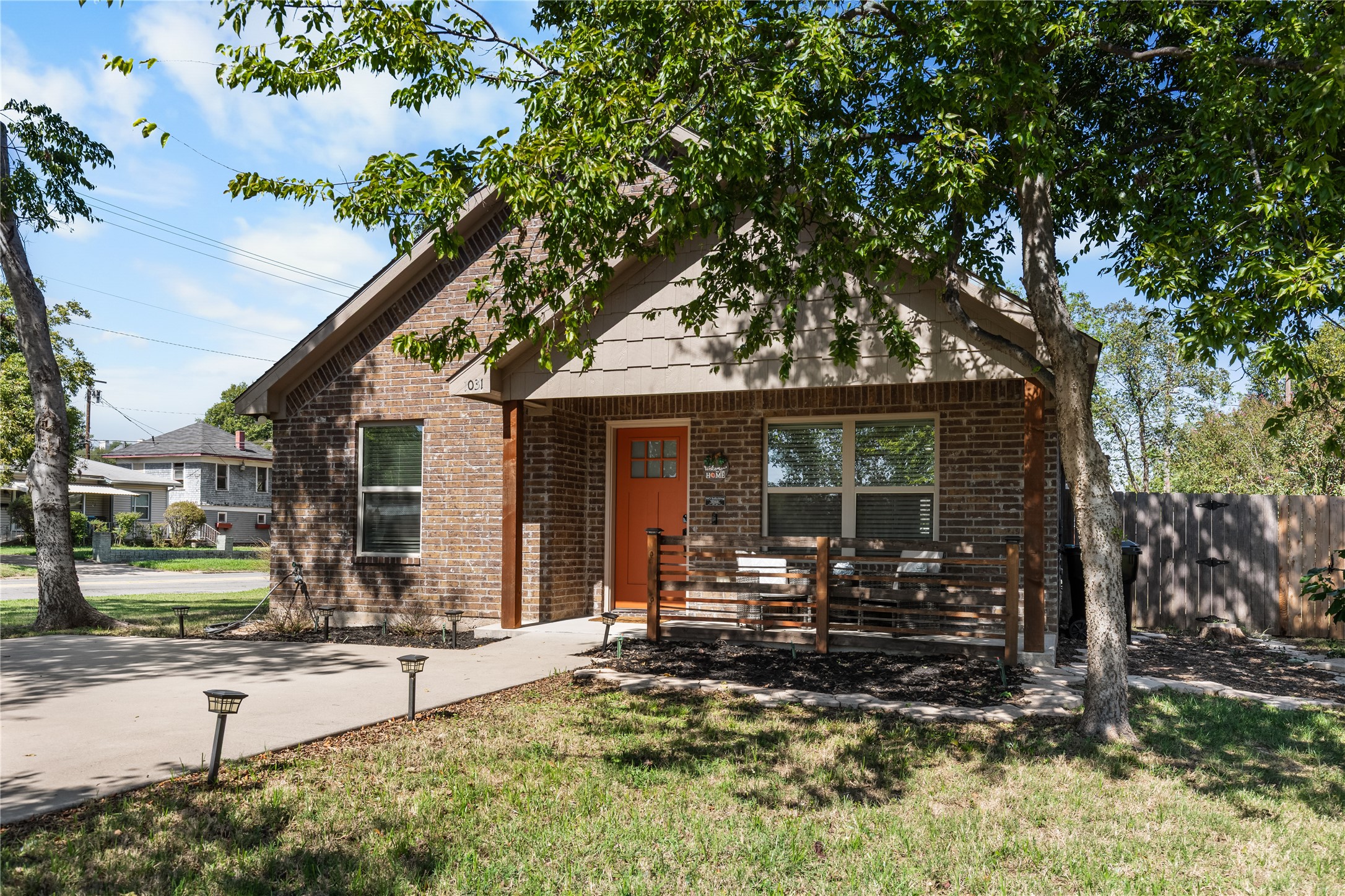 1031 W Gandy Street — photo