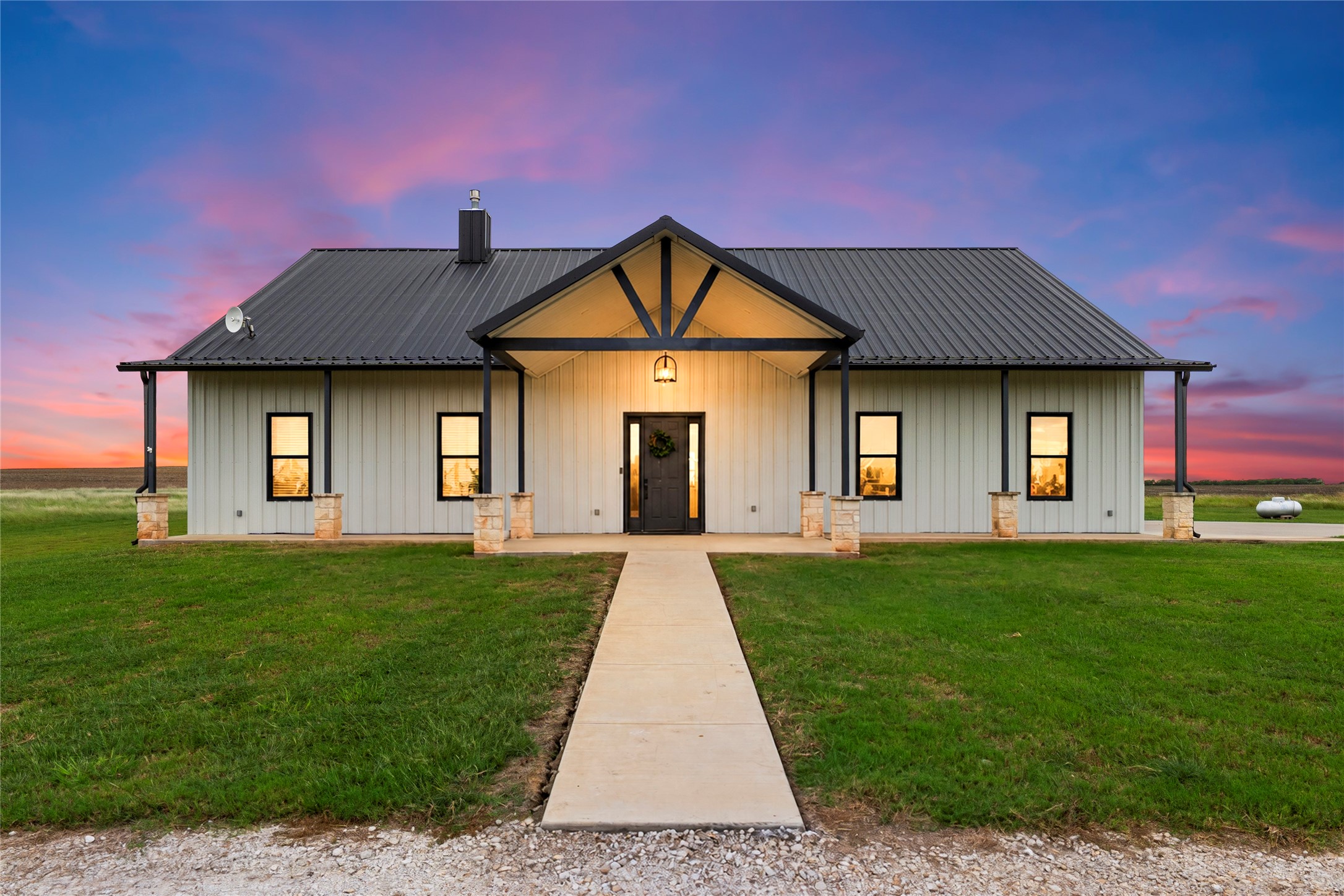 231 Hcr 2312 — photo