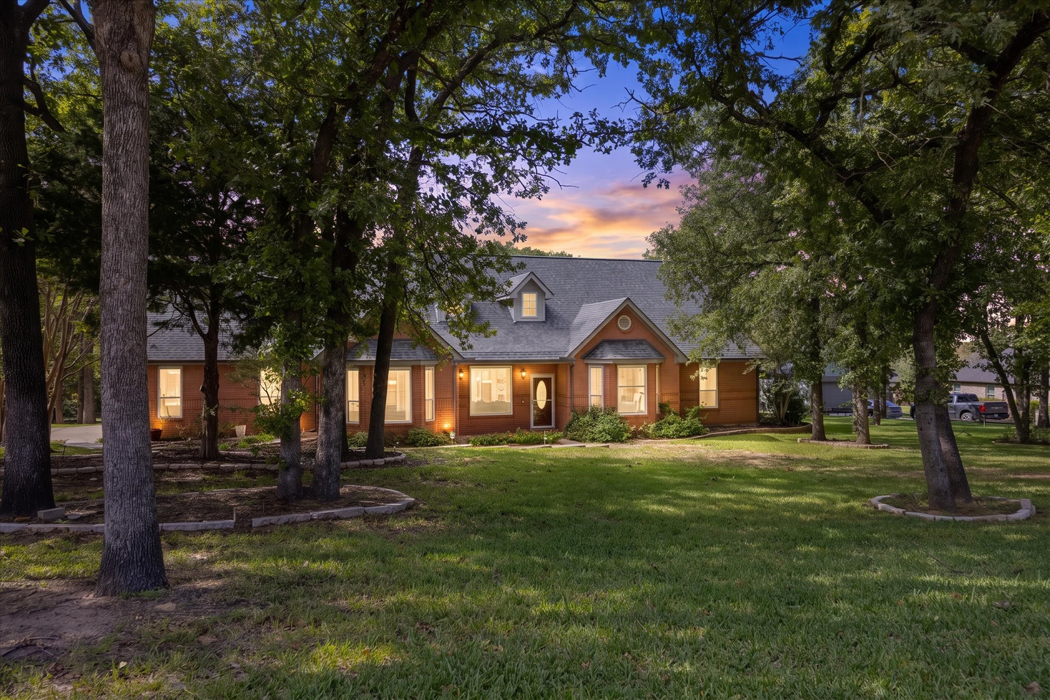 7208 Wooded Acres Trail — photo