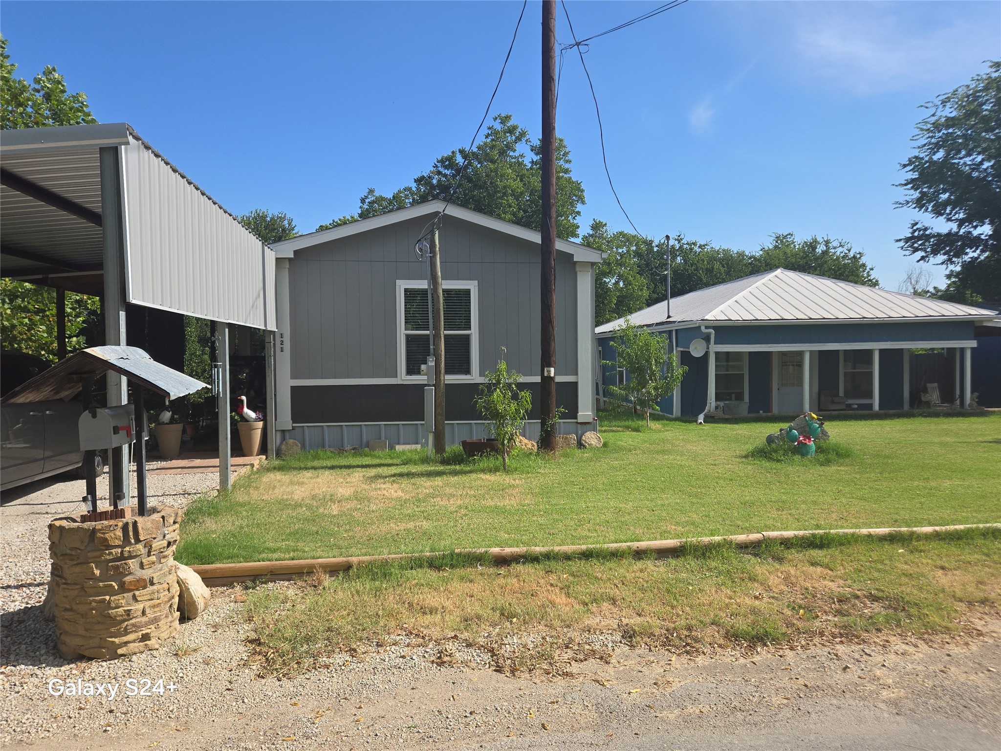 121 Peach — photo