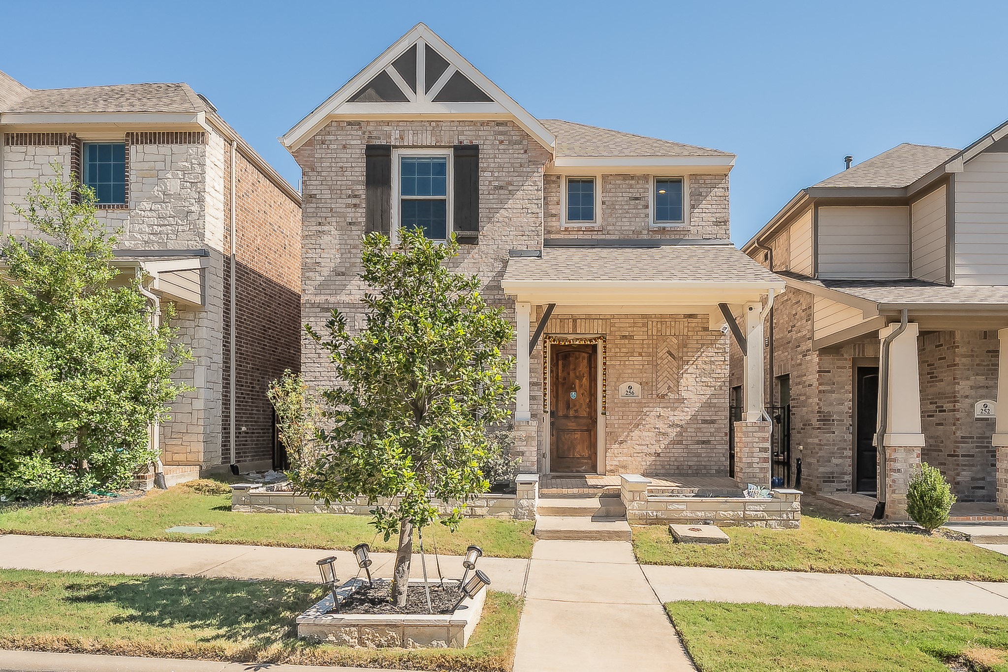 256 Harbor Hills Drive — photo