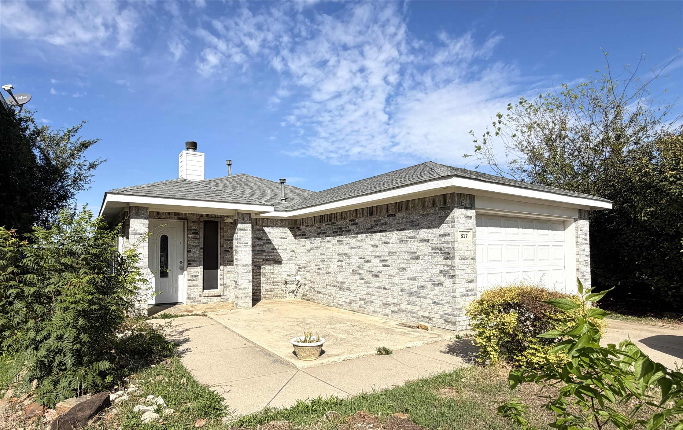 817 Savage Drive — photo