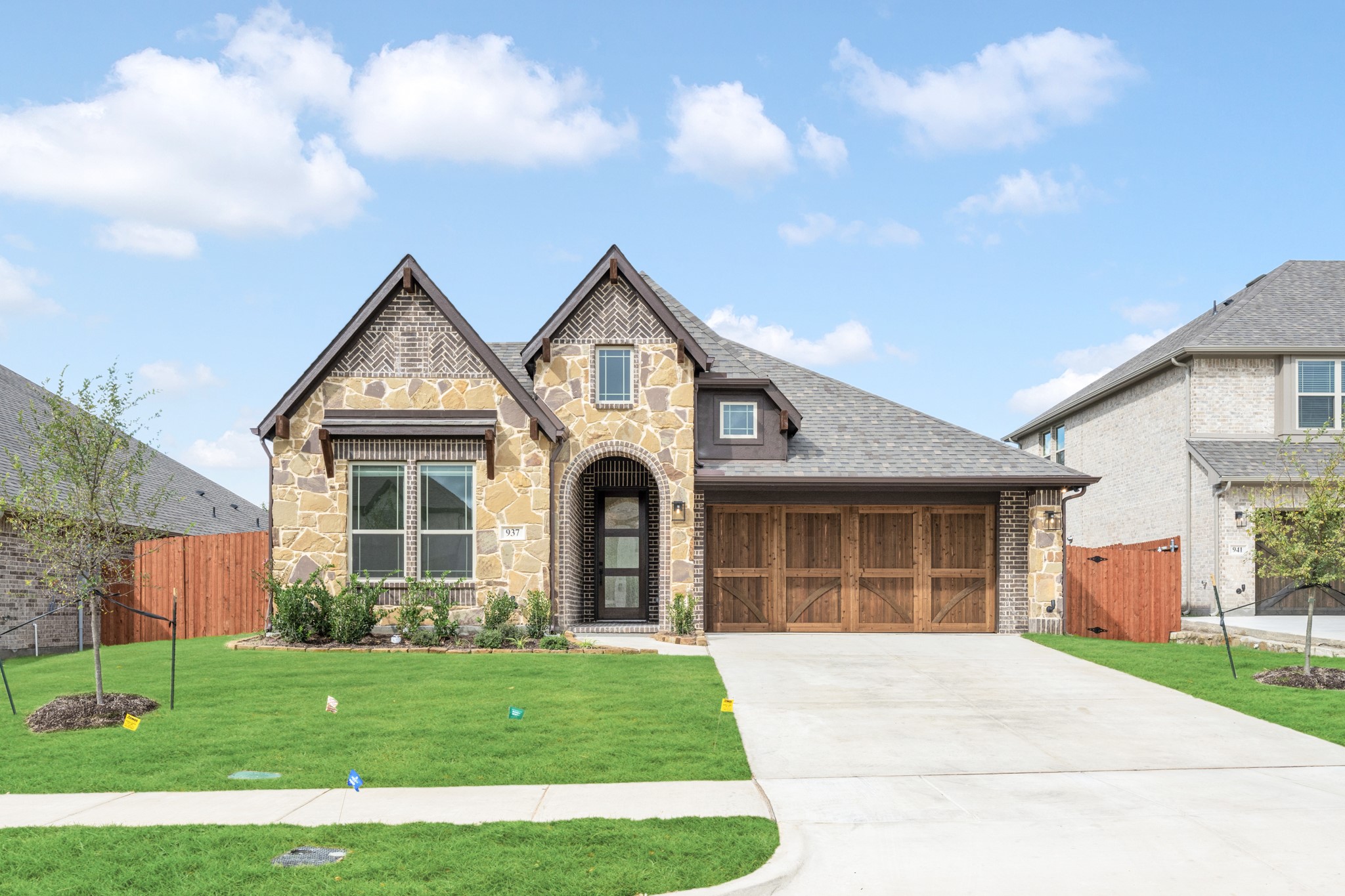 937 Cardinal Drive — photo