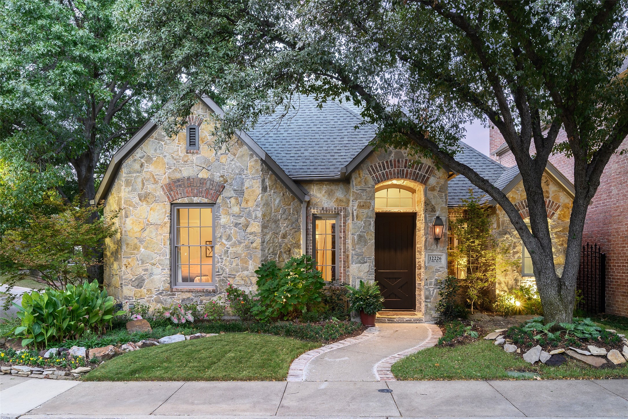 12226 Park Bend Drive — photo