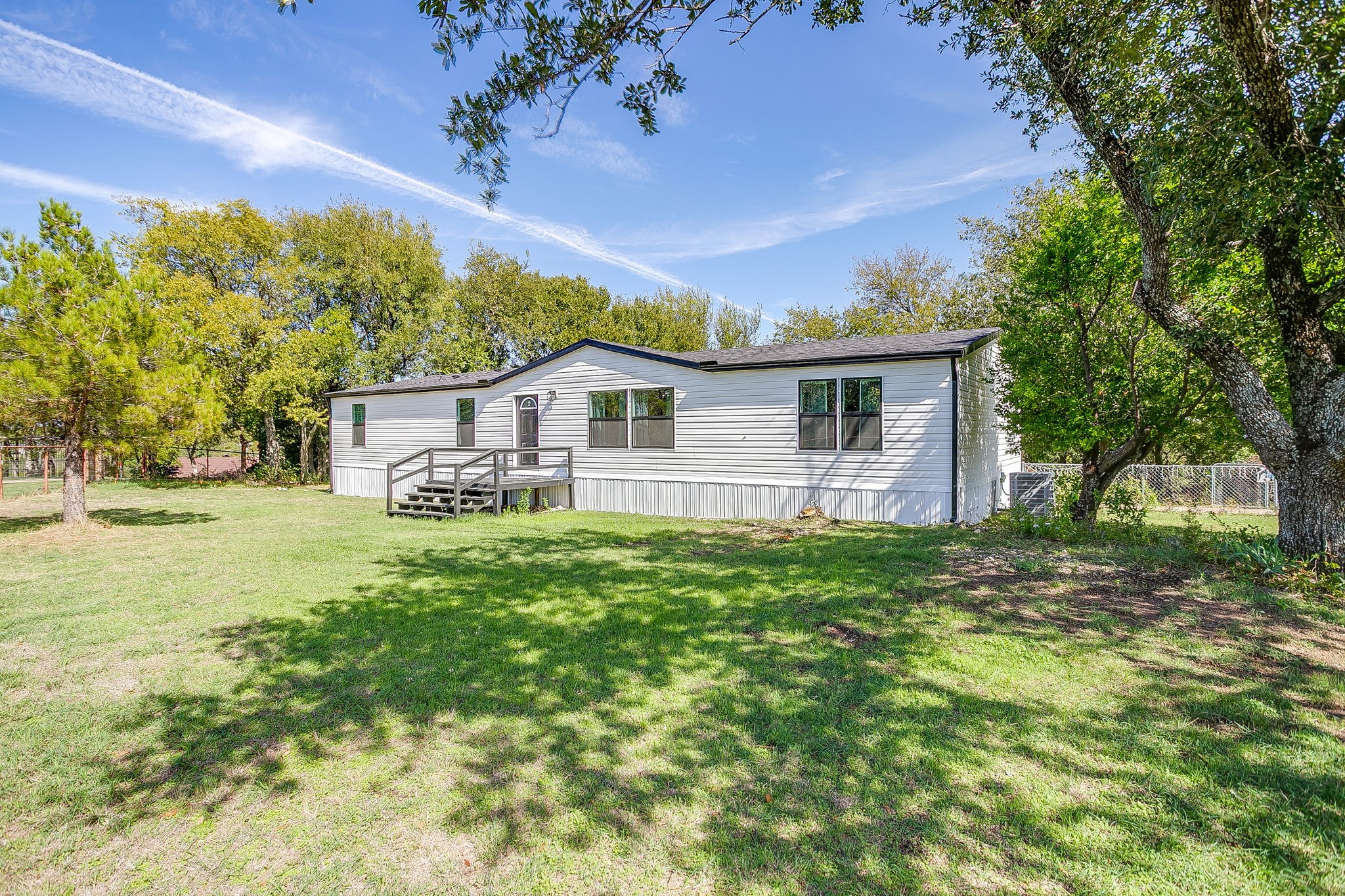 116 N Skyline Court — photo
