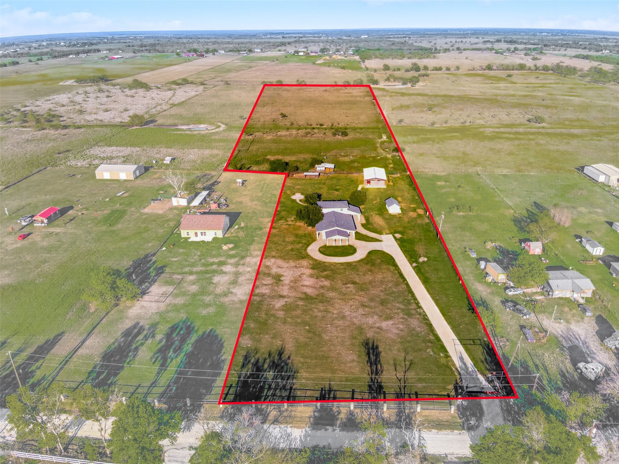 3594 NE County Road 190 — photo