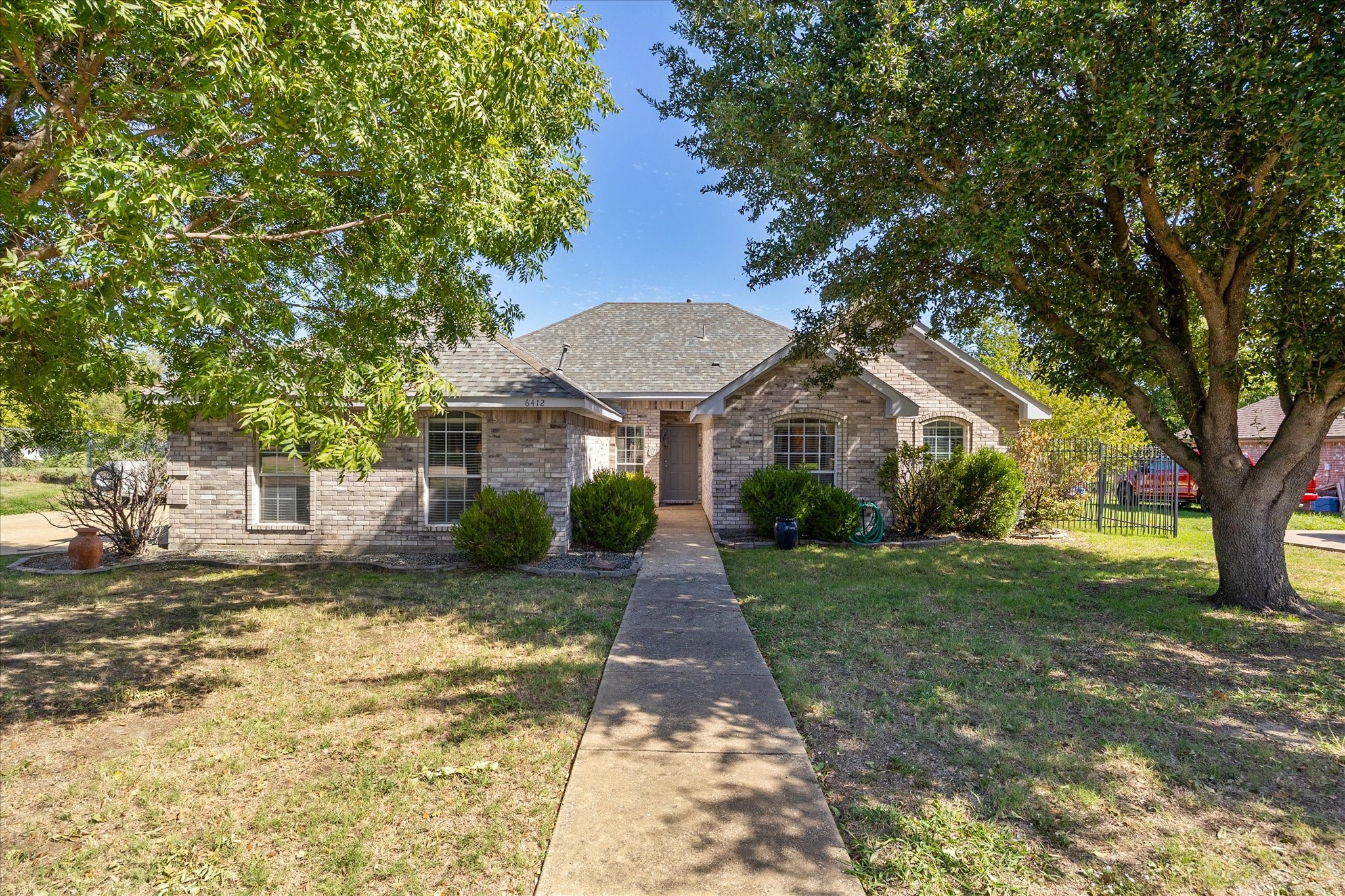 6412 Bluebonnet Drive — photo