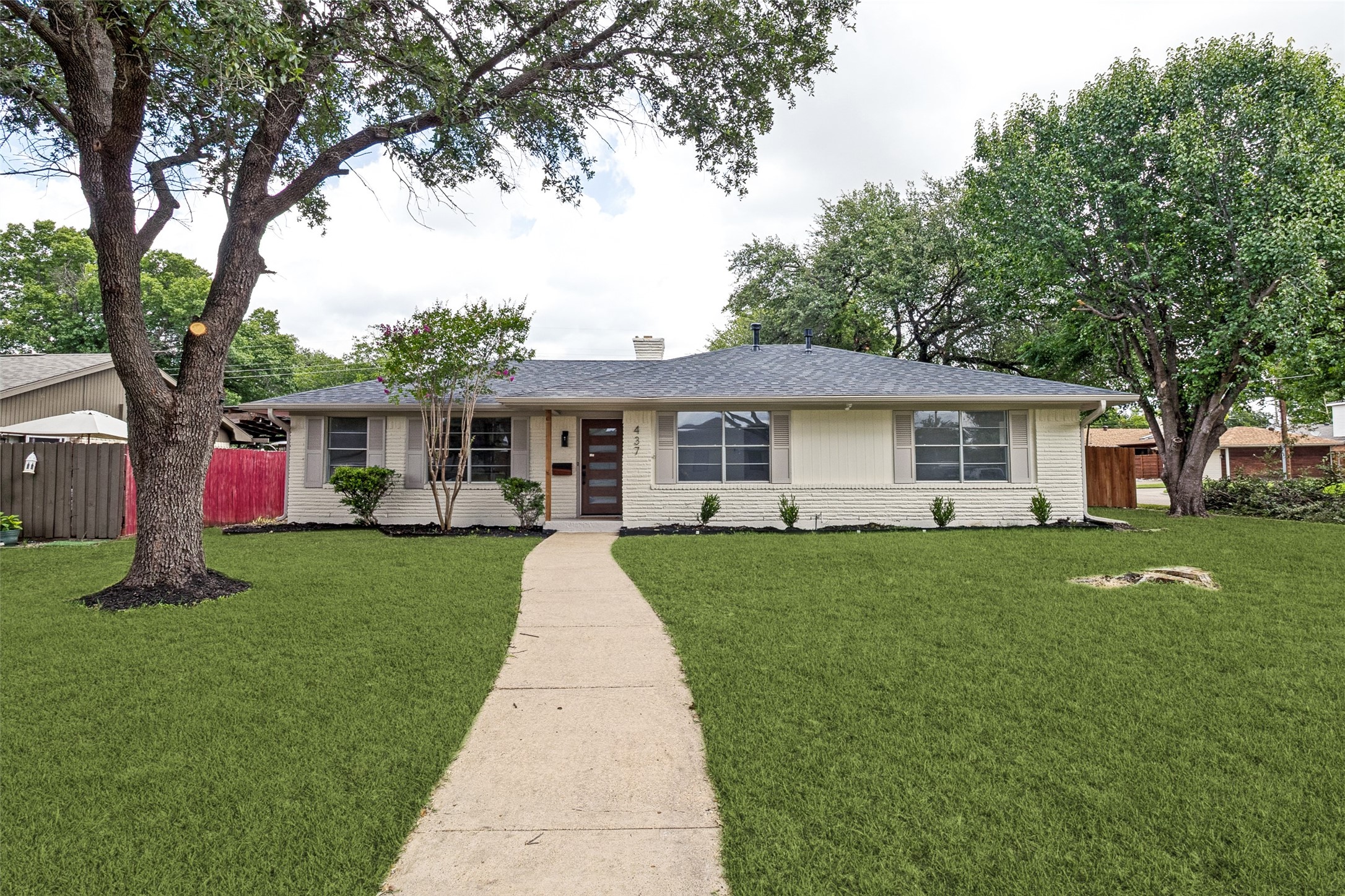437 Summit Drive — photo
