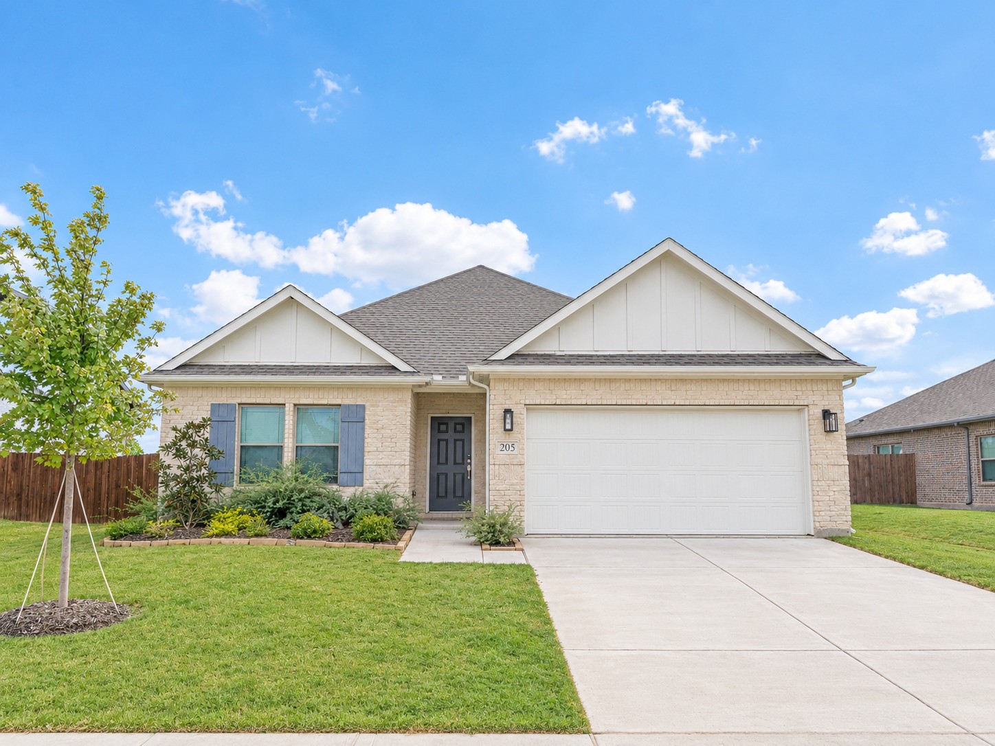 205 Woodhollow Drive — photo