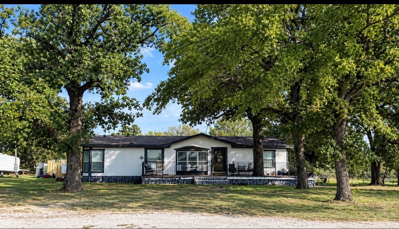 4494 FM 1810 — photo