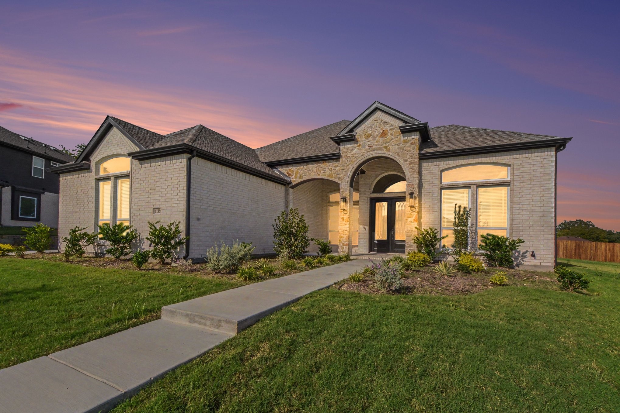 1135 Willow Lake Drive — photo