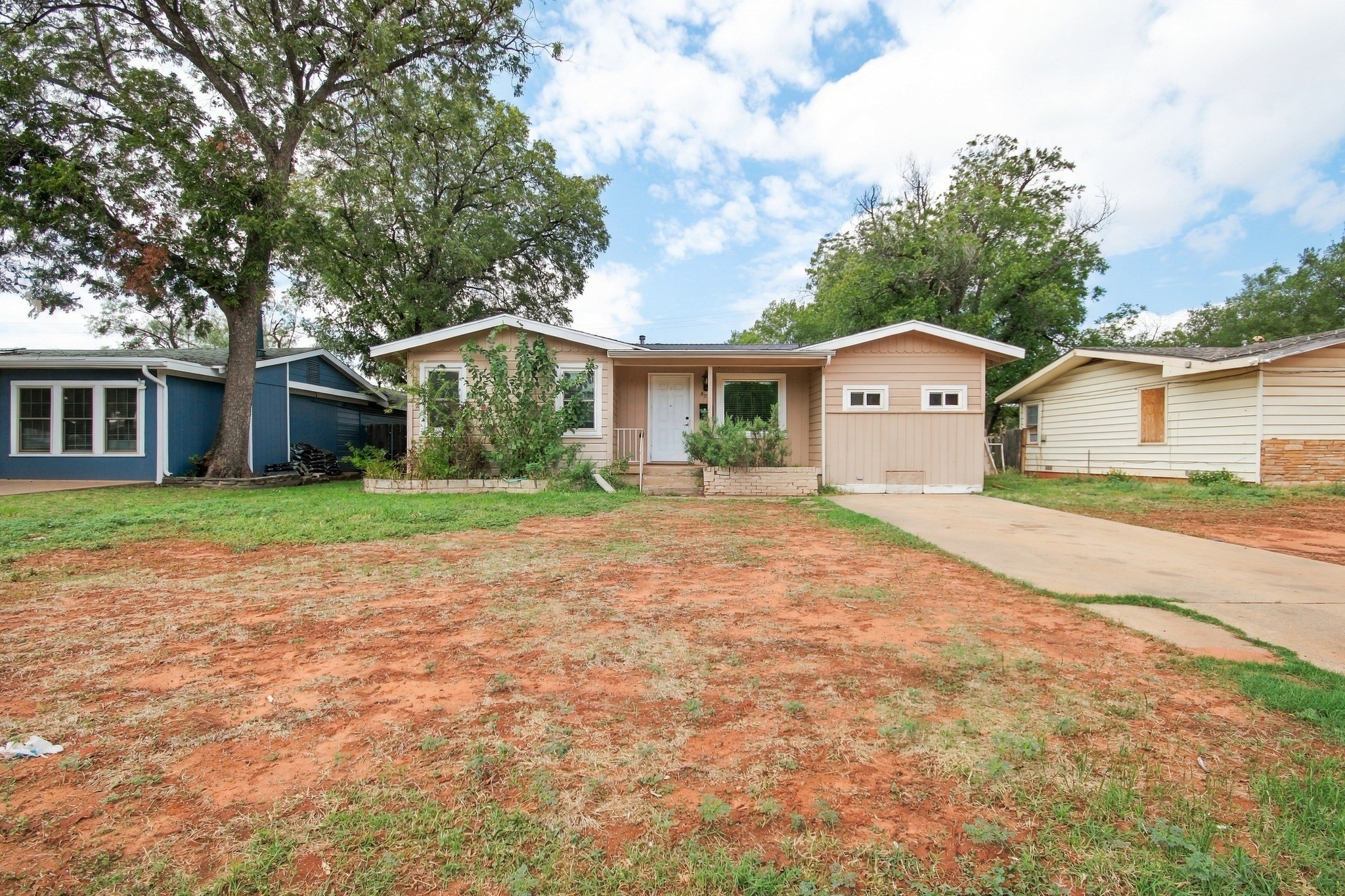 302 Westridge Drive — photo