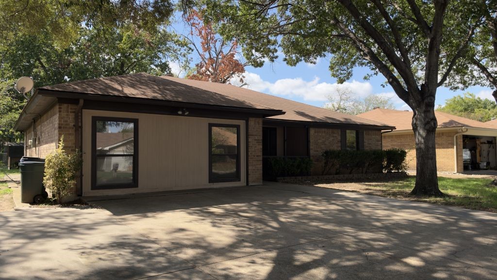 749 James Circle — photo