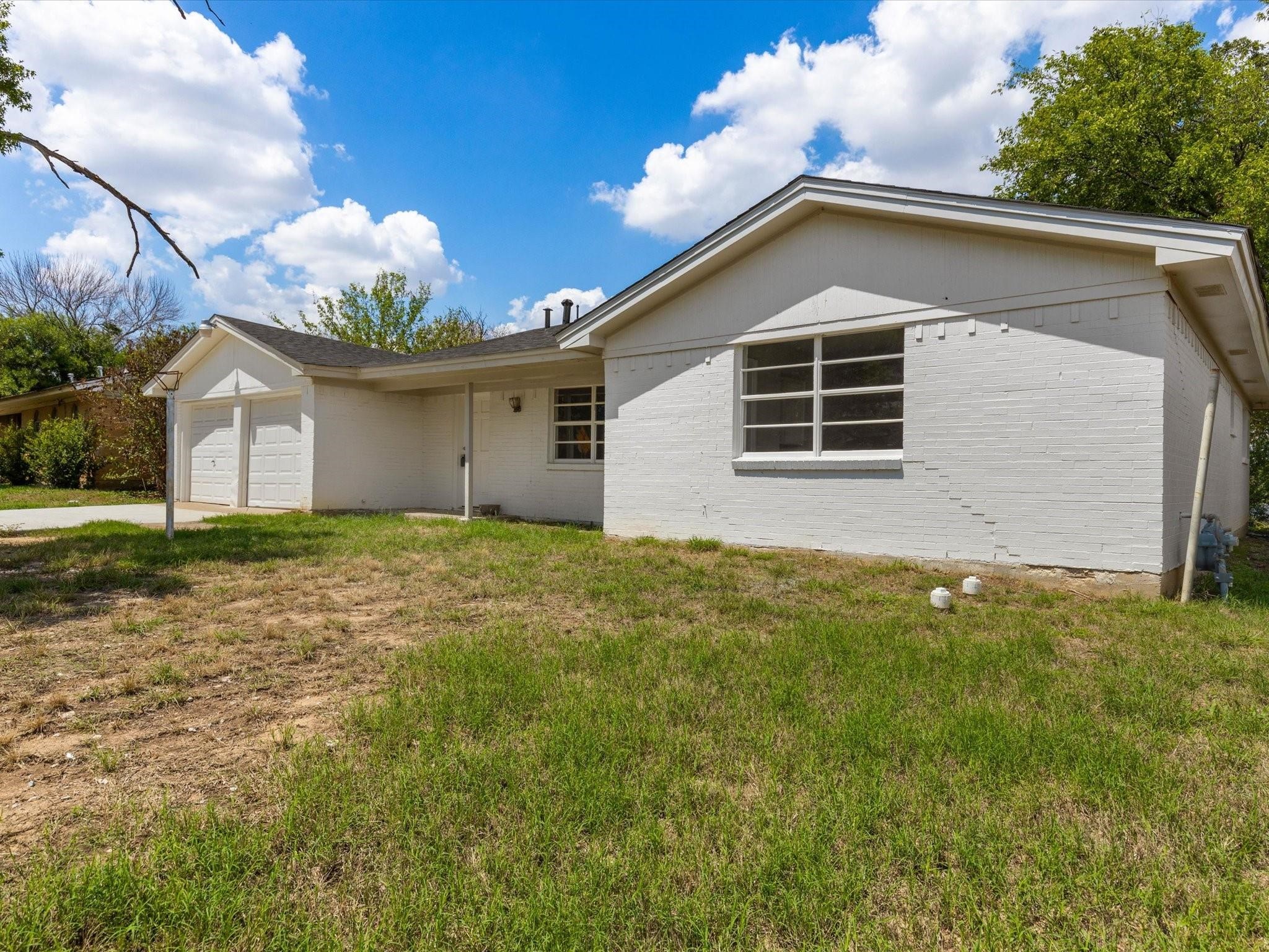 3601 Chimney Rock Drive — photo