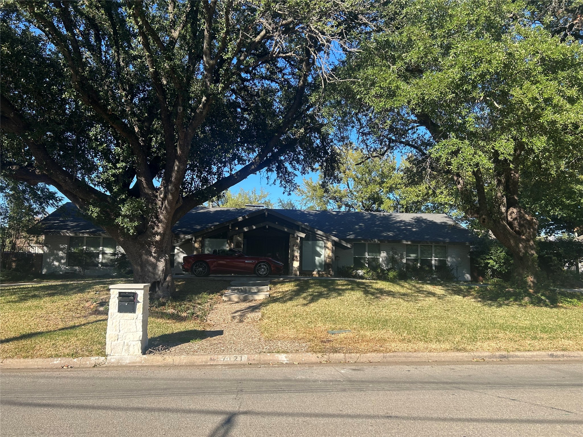 7121 Kendallwood Drive — photo