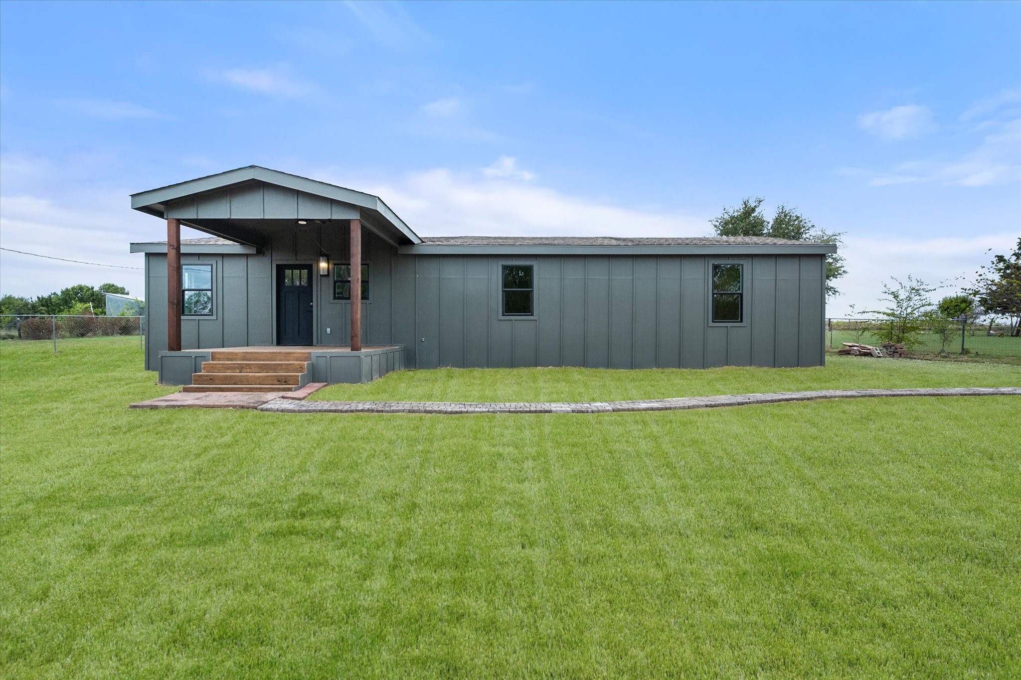 4167 NW County Road 1180 — photo