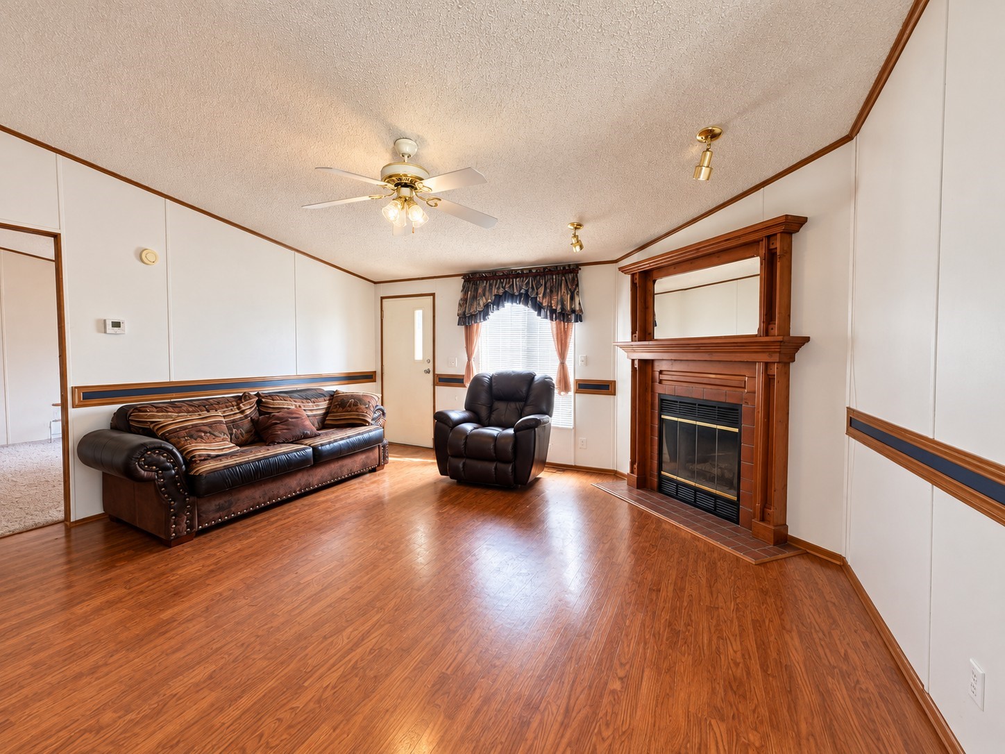 401 E WL Doc, Naples, TX 75568 — photo 2