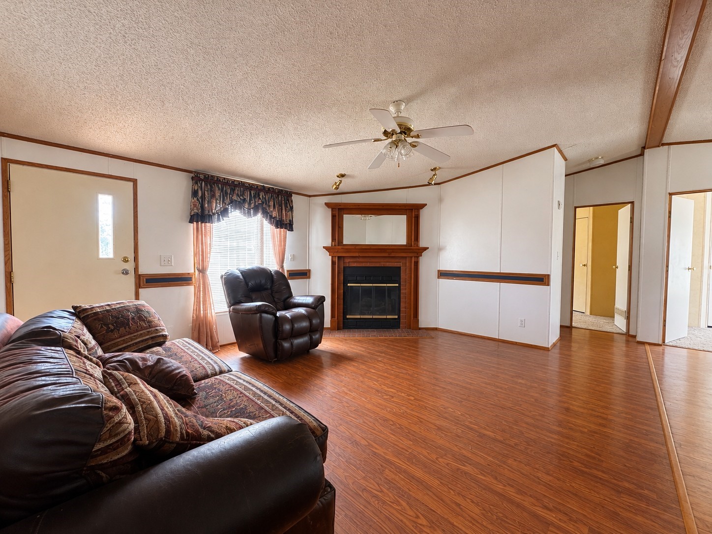 401 E WL Doc, Naples, TX 75568 — photo 3
