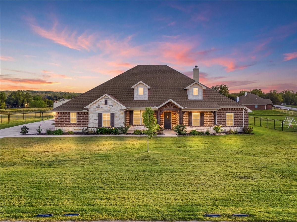 1004 Northern Oaks Court — photo