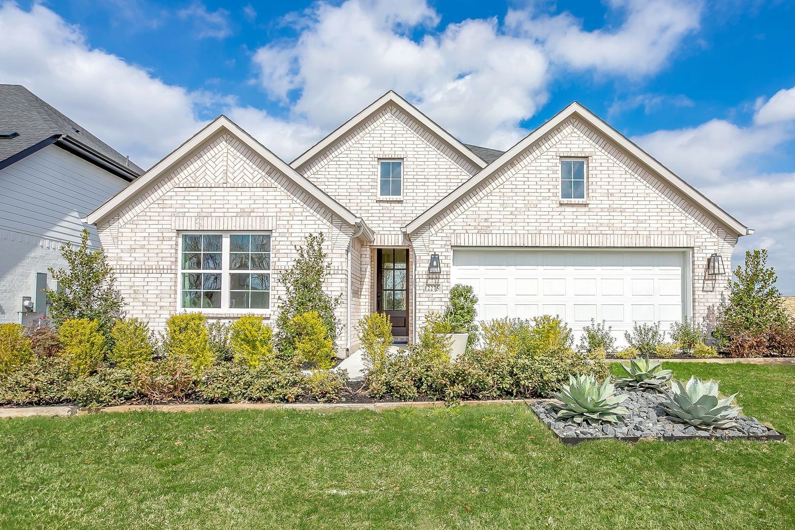 2275 River Bend Road — photo