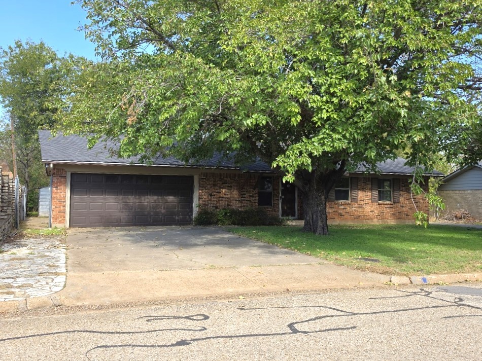 912 Penrod Drive — photo