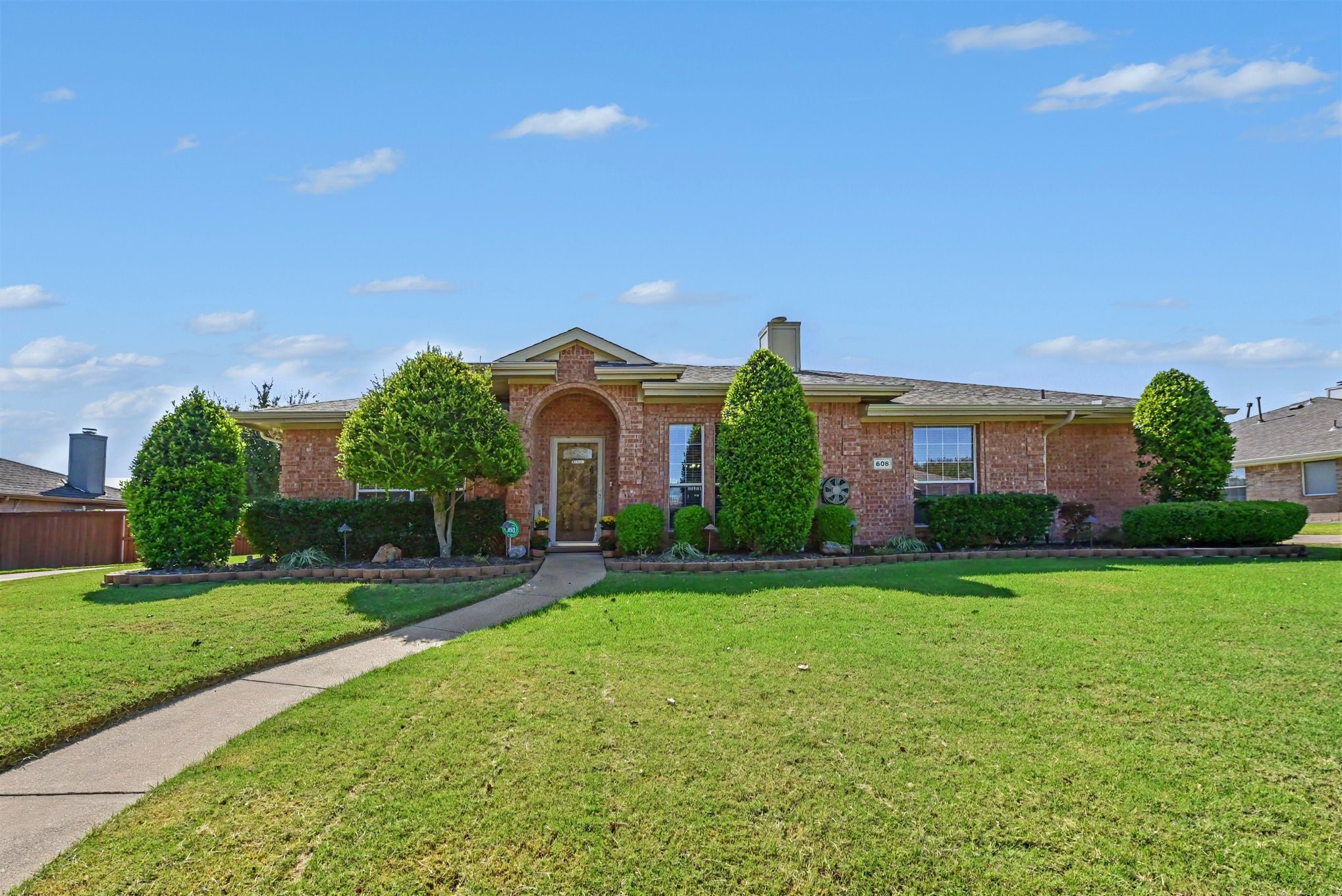 608 Rothschild Lane — photo