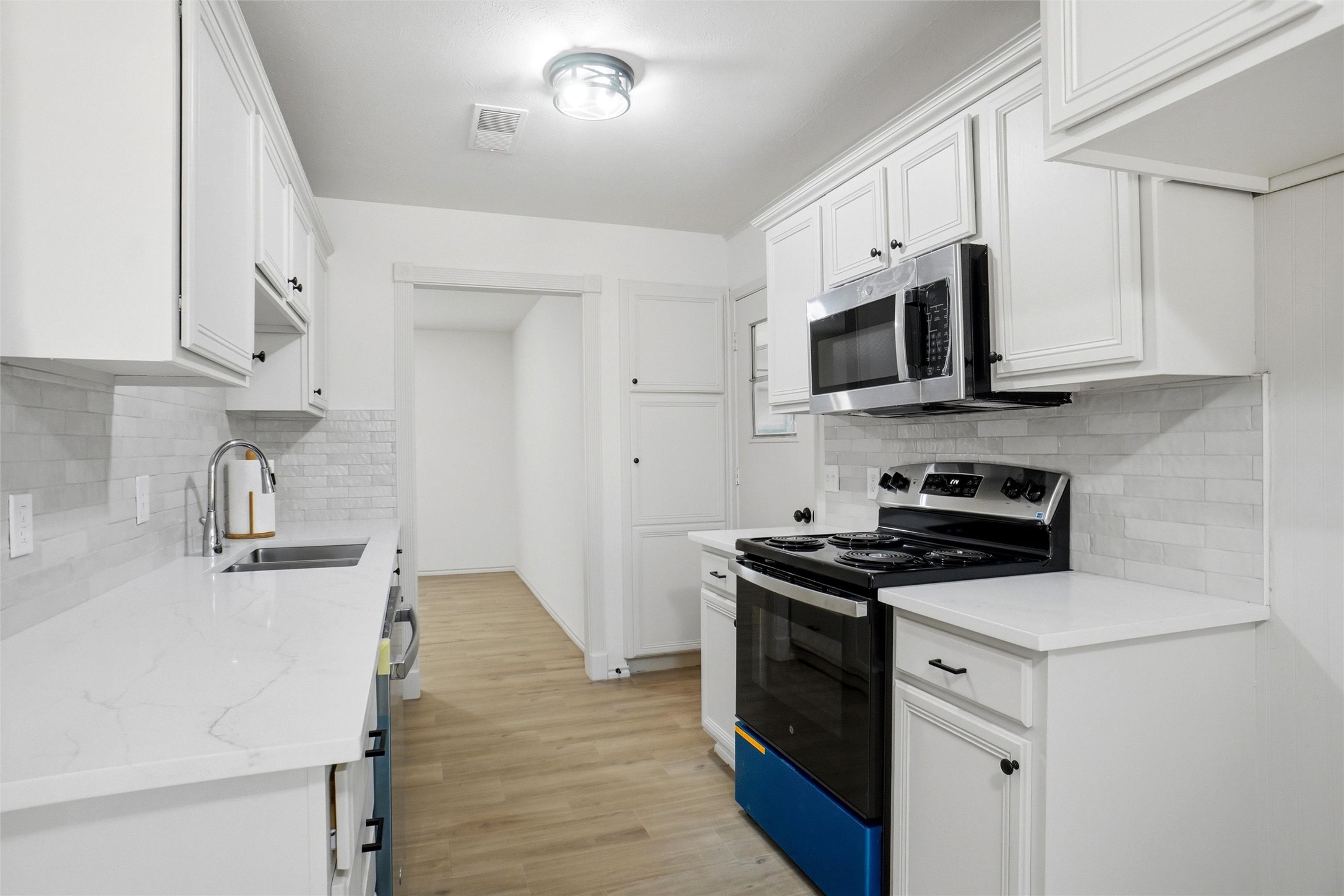 211 Rambling Lane — photo