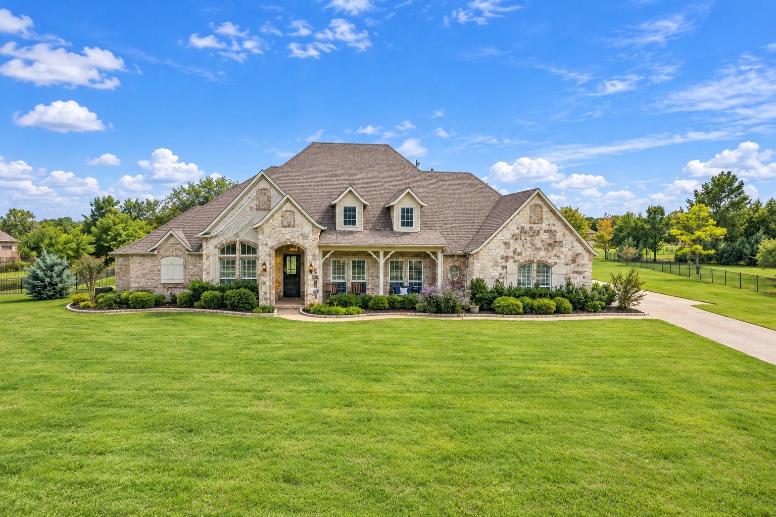 1720 Highland Meadows Drive — photo