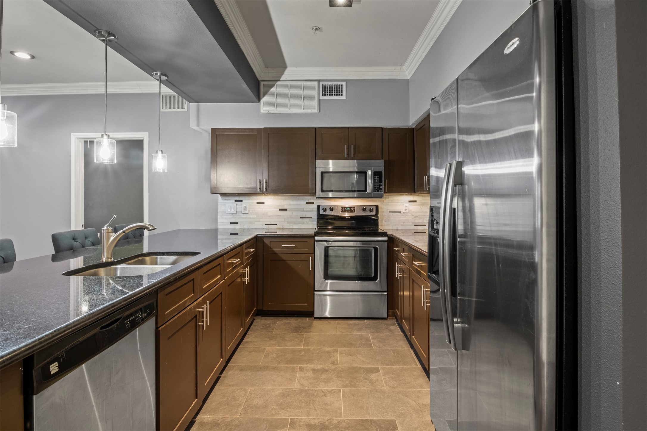 3102 Kings Road Unit 3104 — photo