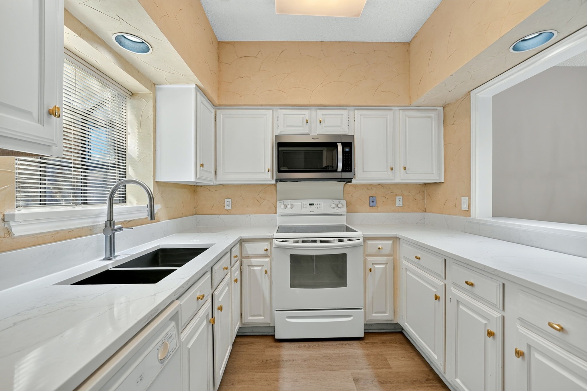 5859 Frankford Road Unit 1209 — photo