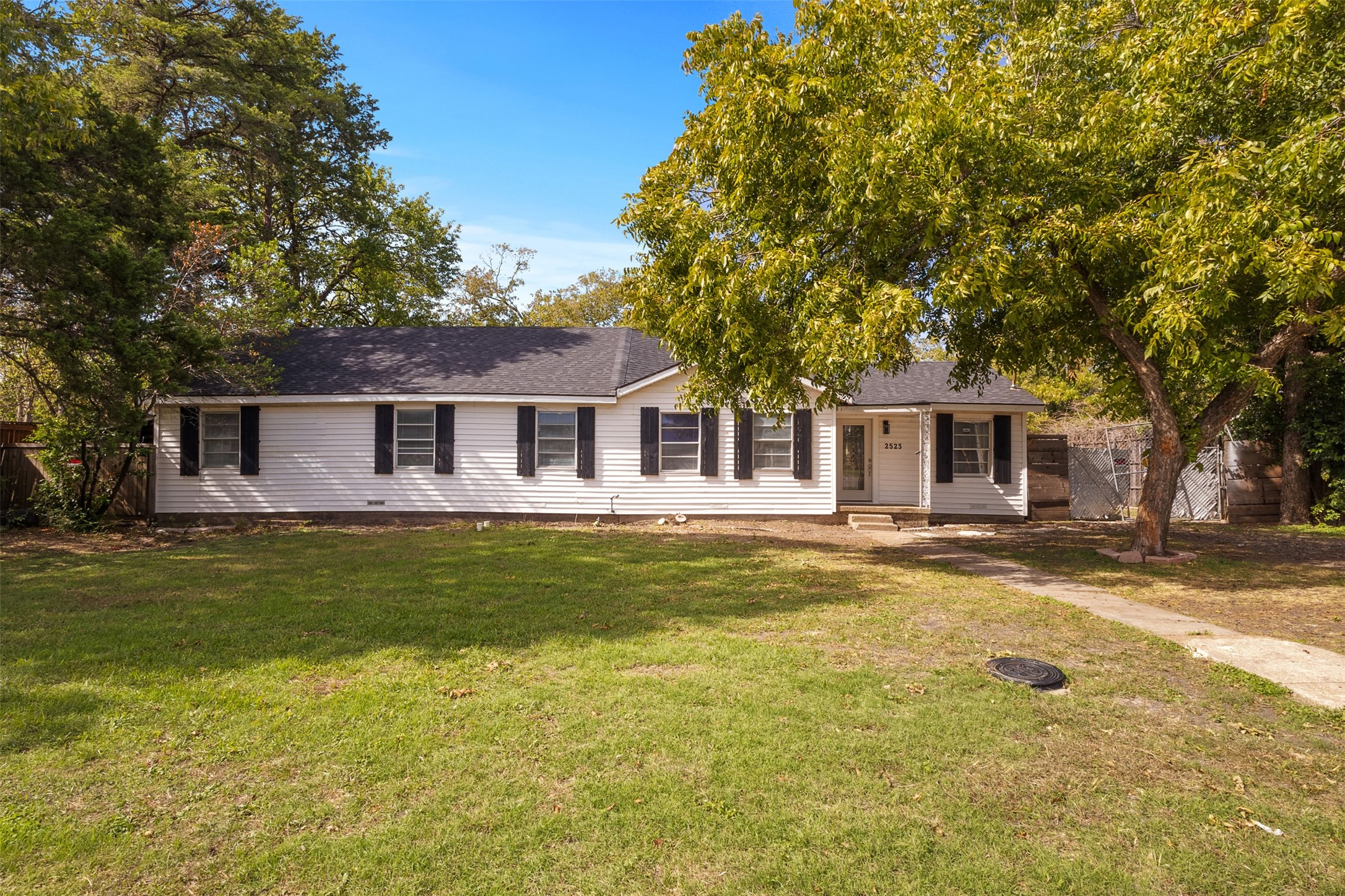 2523 N Prairie Creek Road — photo