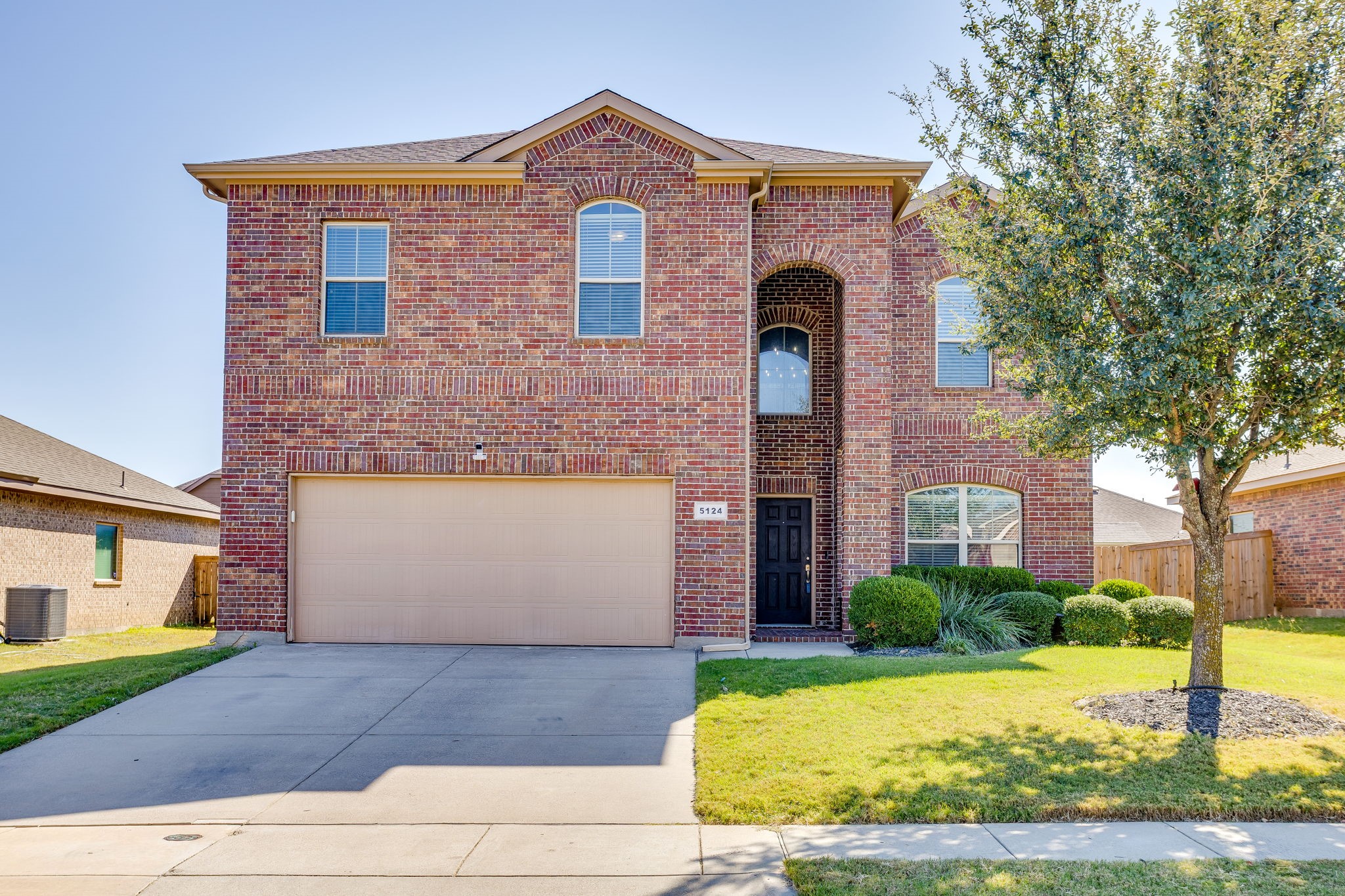 5124 Meadow Lane — photo