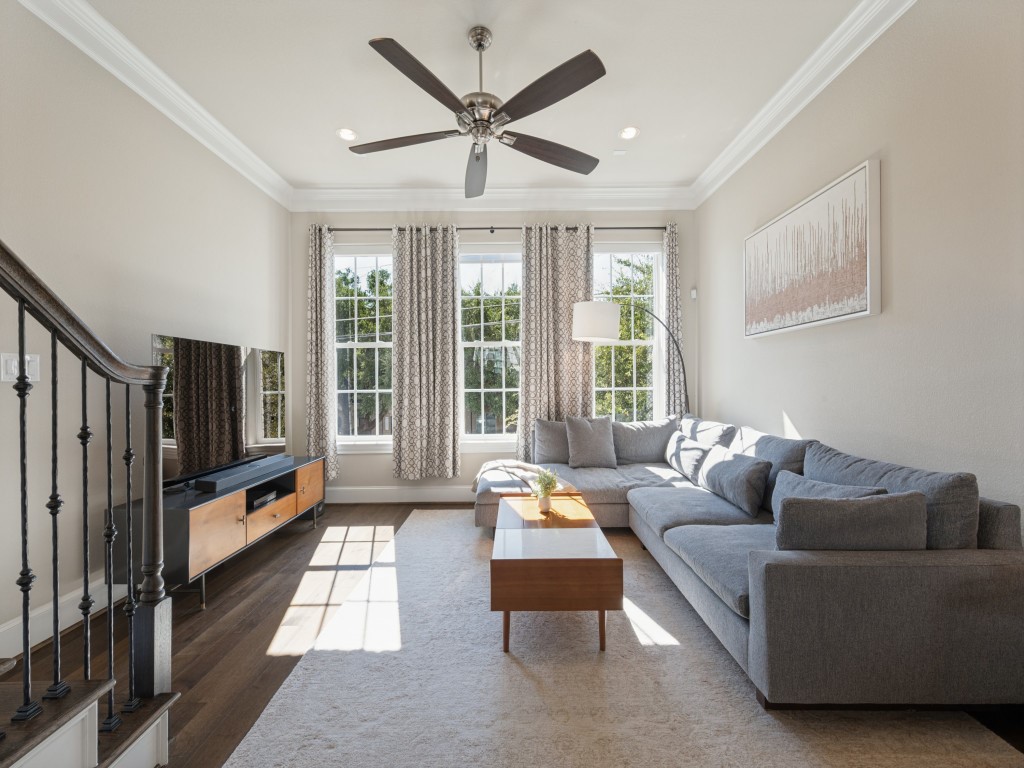 7333 Valley View Lane Unit 805 — photo