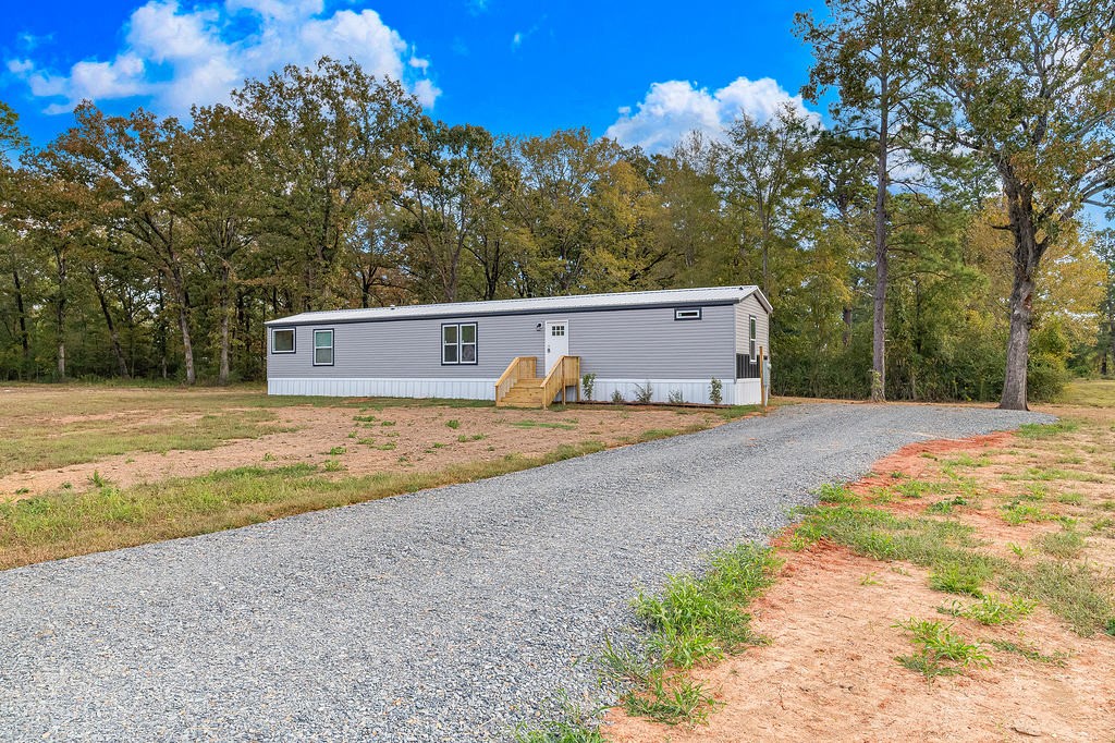 610 Nettleton — photo